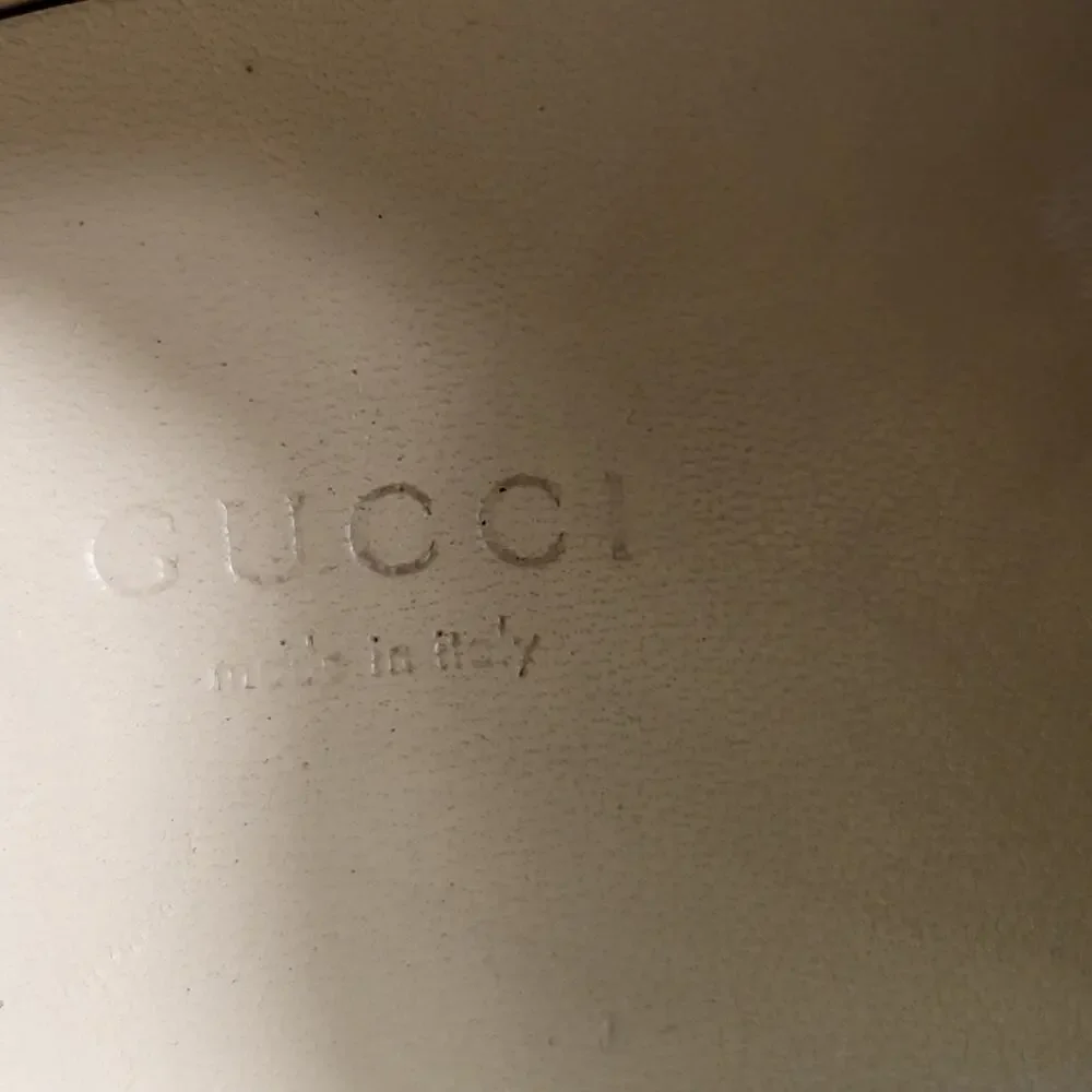 GUCCI  Women's Rhyton 'Lemon Gucci' Leather sneaker size 40 US 10 - Picture 9 of 12